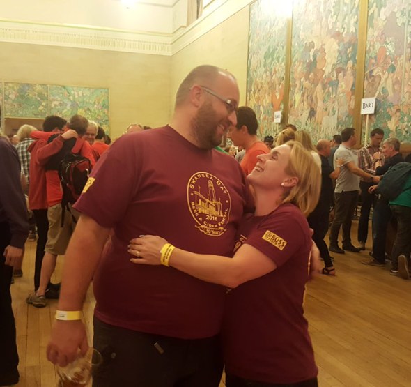 couple-dancing